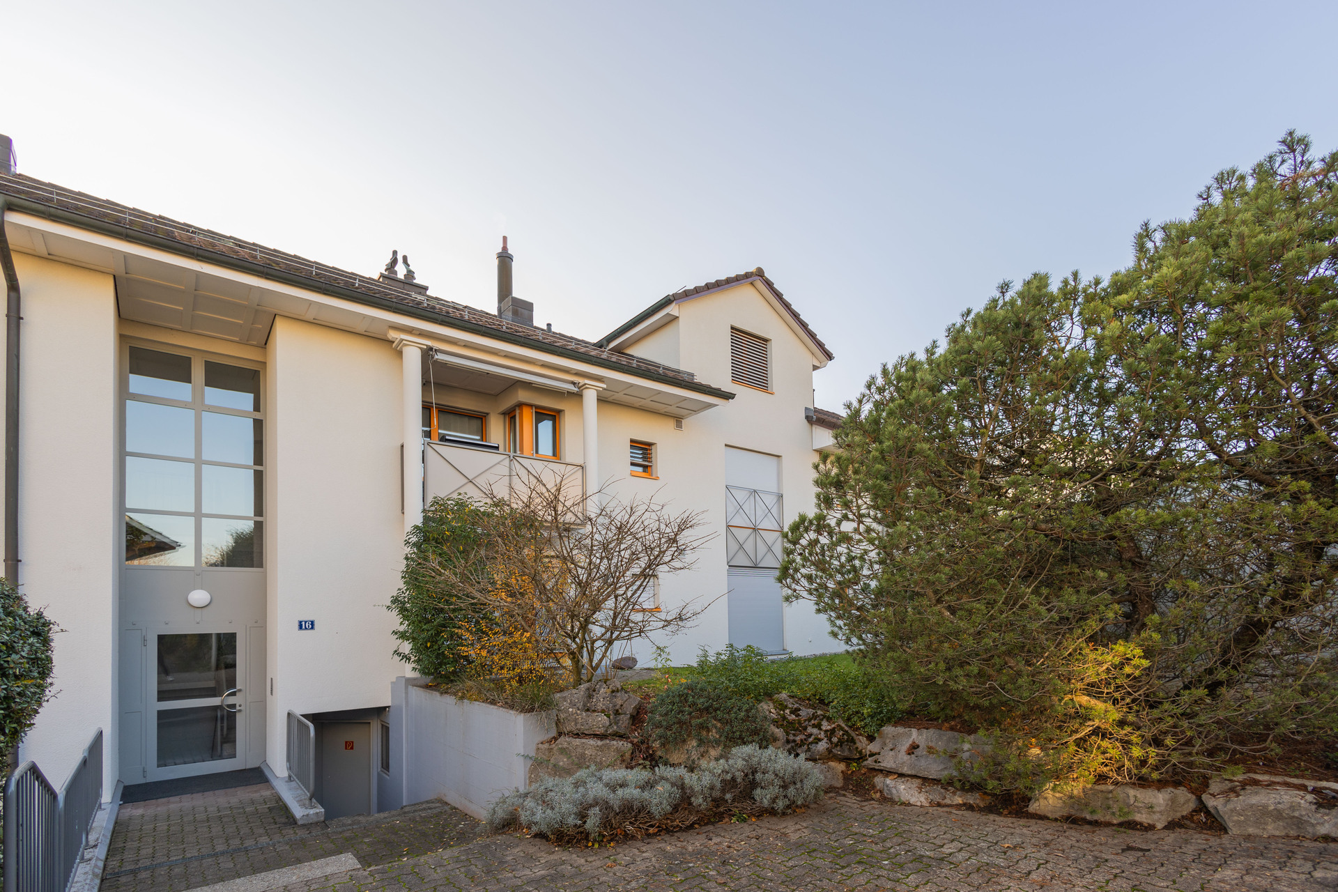 3.5 Zimmer-Garten-Maisonette-Wohnung mit ca. 115 m² Garten in Wallisellen