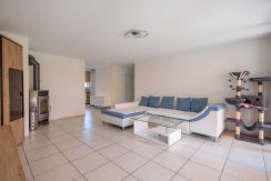 joNFrW8FknTxGPrVc8SXZhTu-wohnzimmer