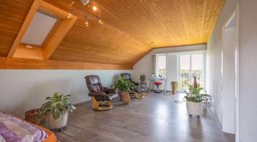 2jC5wX4t6KhaaWKUehfTq52P-spitzackerstr_32