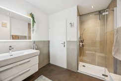 4XWUvofHRT6TQTjE3nJ9frTG-7