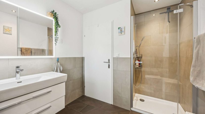 4XWUvofHRT6TQTjE3nJ9frTG-7