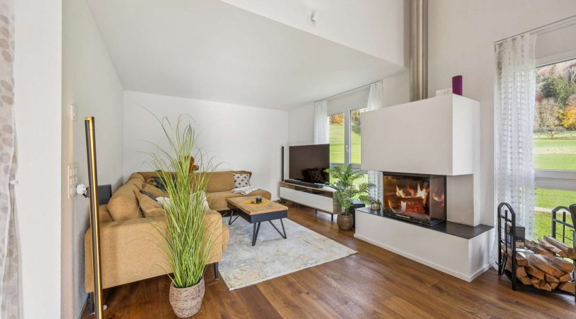 JMMveY82iYrqRB4Cm3CAeqQh-18