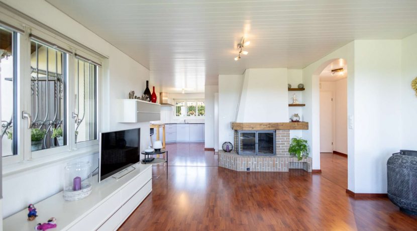 XCj8aUBbscHsJwVNMex2Aneo-spitzackerstr_27