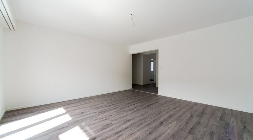 f739b09e28267239f7a19ab8dba64824