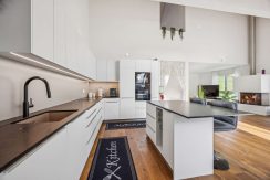 wrwseyqwyfUKgqsjHidDp2zX-16