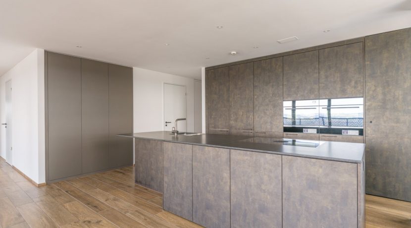 1d94b30a7cbfb5c4745ad3a2fa2043f6