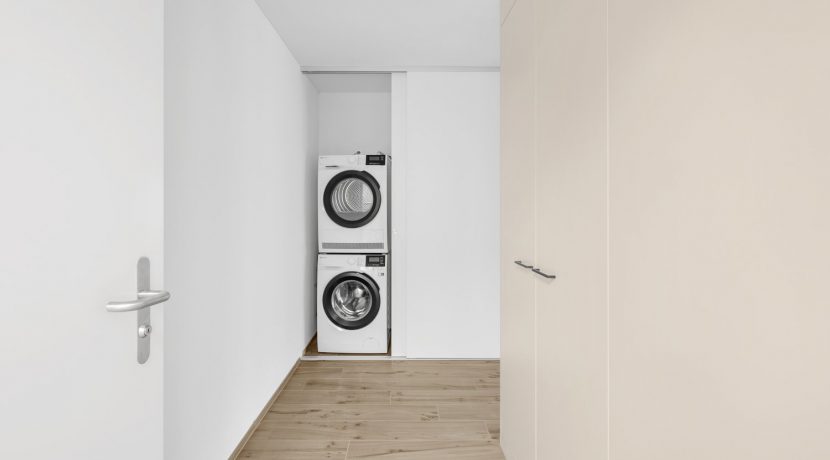 33a619a326877b0af4766a0bbd9d07bd