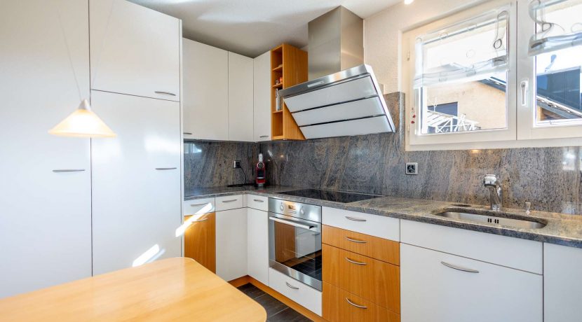 6VqWyFArpMNguVhFojHvtmi5-spitzackerstrasse_29_nurensdorf_innen_04