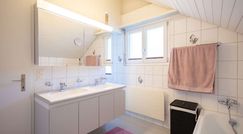 9QC3mZc9TqYKNWk7x8D783Hr-spitzackerstrasse_29_nurensdorf_innen_16