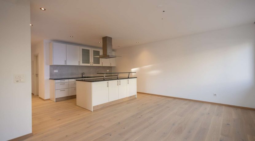 F9S1Loq9kUKQ7rLMtKZTV5sZ-rutiwiesstr_16b_jona_14