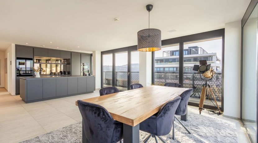 LXXATWzWs1HvejL92zHWrSzR-e_3501_29