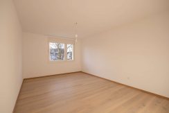 jdeLzQb7S6FgAuiLeVxXMipz-rutiwiesstr_16b_jona_22