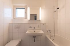 64e884f31dc8b083bec05b84632bbbc6