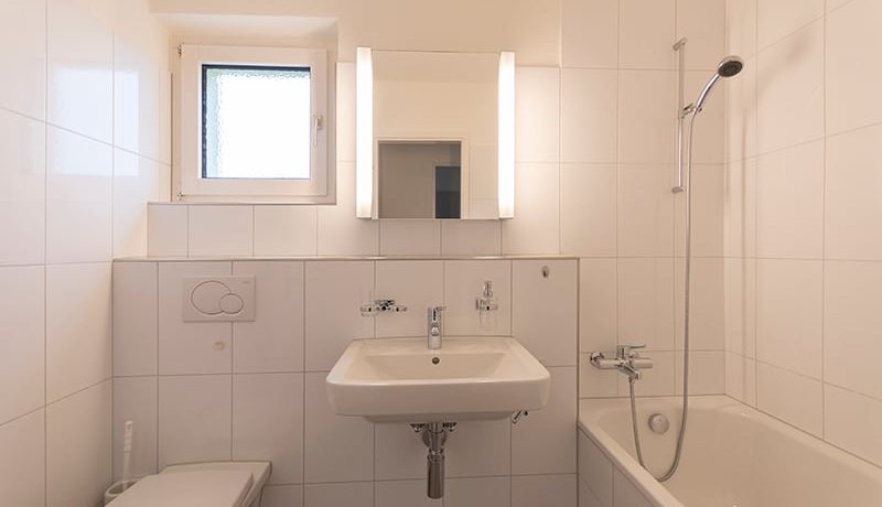 64e884f31dc8b083bec05b84632bbbc6