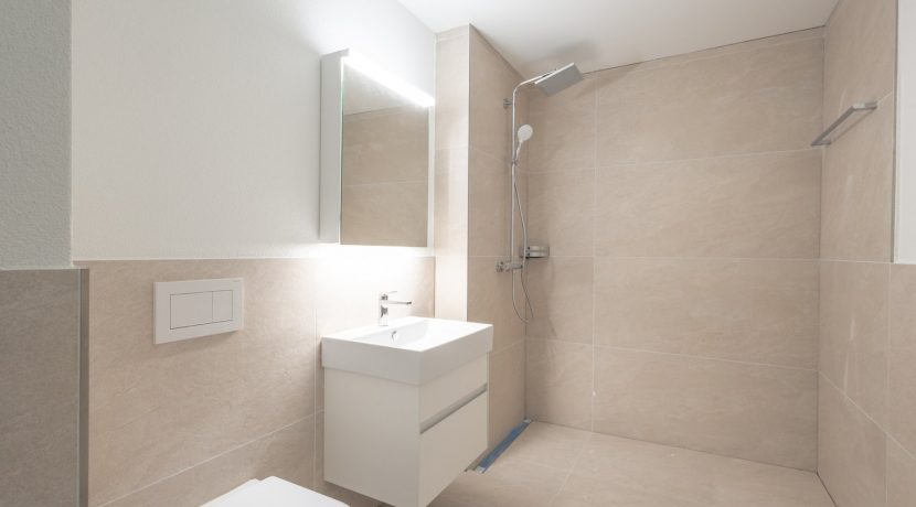 1380b0b178e20e7933609935ee9d7e90