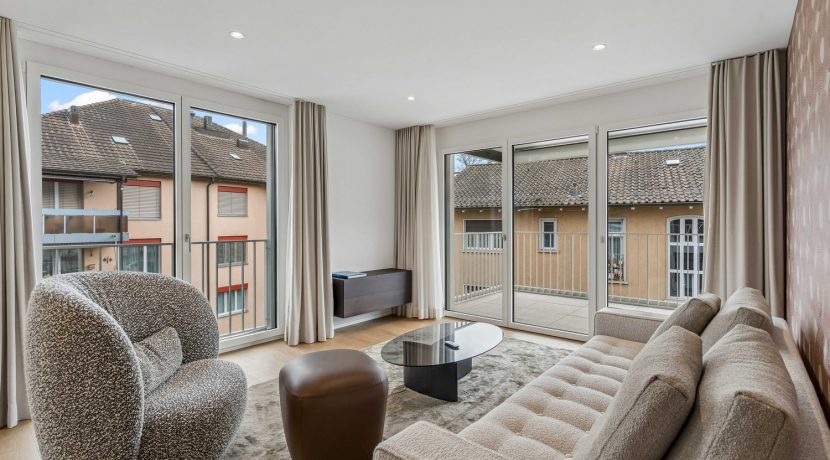 33b01ecccc5a47043f08edfe6bf677d8