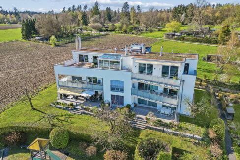 Attikawohnung über das gesamte Geschoss