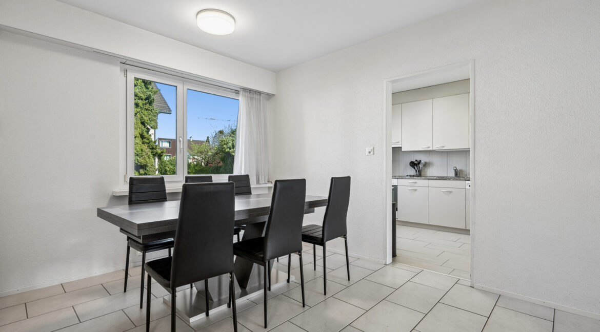 Grosser, heller Essbereich 12 m²