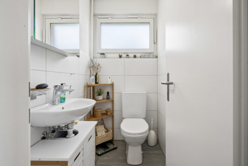 Separates WC mit Fenster 2 m²