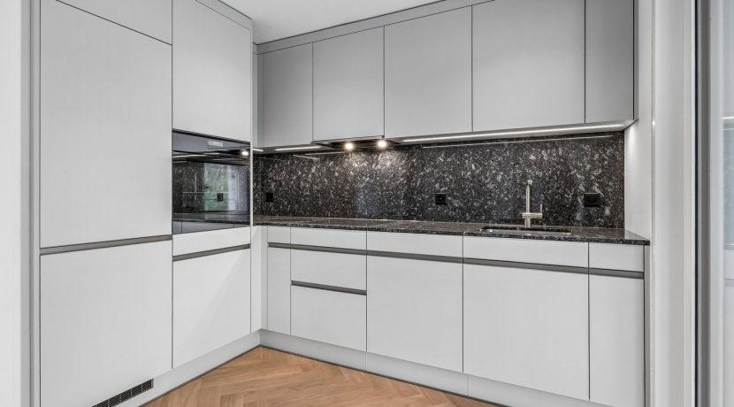 2fc490fadbfa6b036ffab65b3d2950e8