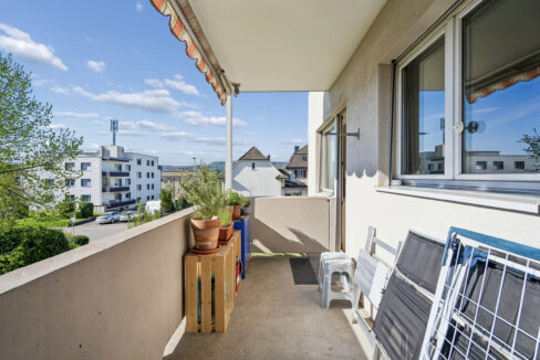 Balkon 5.3 m² mit Sonnenstore