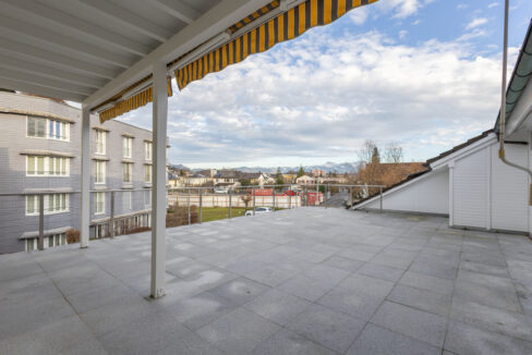 Einzigartige Terrassenfläche mit 88 m², ein Raum für Sonne, Ruhe und besondere Momente