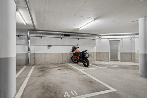 Tiefgaragenplatz direkt beim Eingang ins Wohnhaus