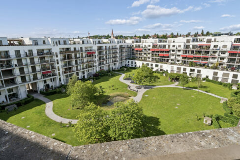 Blick in den grossen Innenpark
