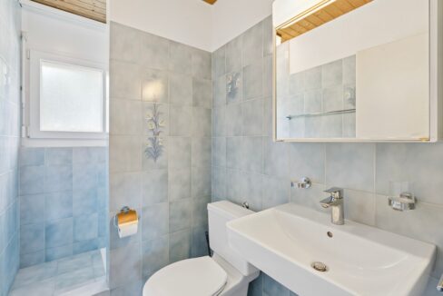 4.5 Zimmer Dachwohnung - Nasszelle mit Dusche