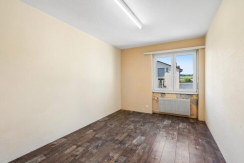 5.5 Zimmer Gartenwohnung - Schlafzimmer 11.2 m²